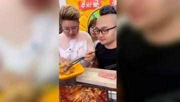娱乐吃瓜酱女孩名字,揭秘娱乐圈幕后故事  第2张